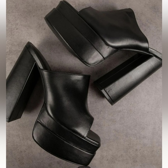 Steve Madden Shoes - THE CUTEST HEELS EVER